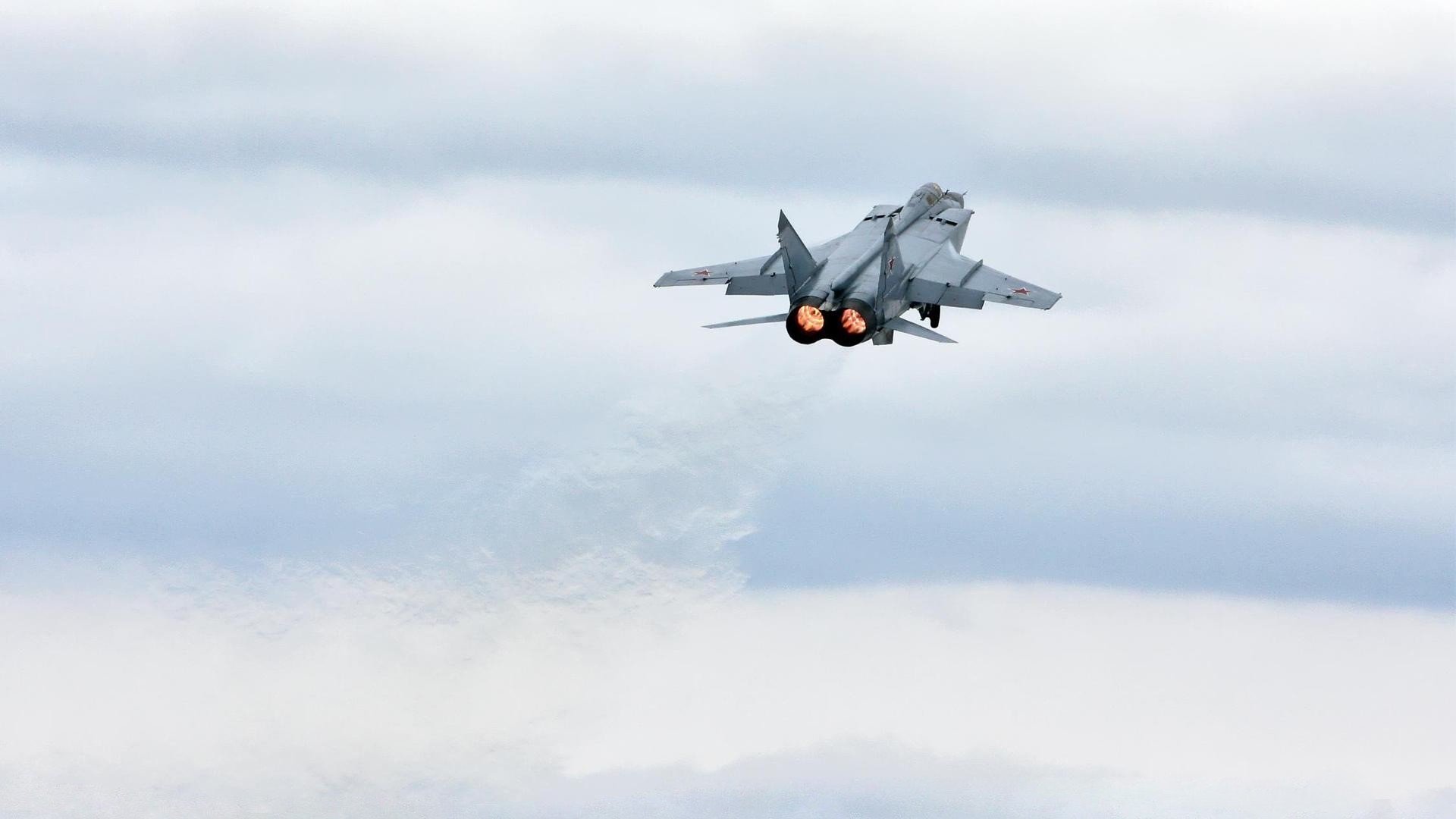 爱游戏-尤文图斯是否能恢复往日铁血防线，尤文图斯转会一览