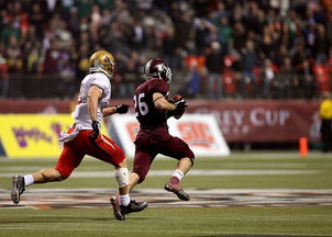 爱游戏官网-中超进攻三人组配合模式分类，中超队伍